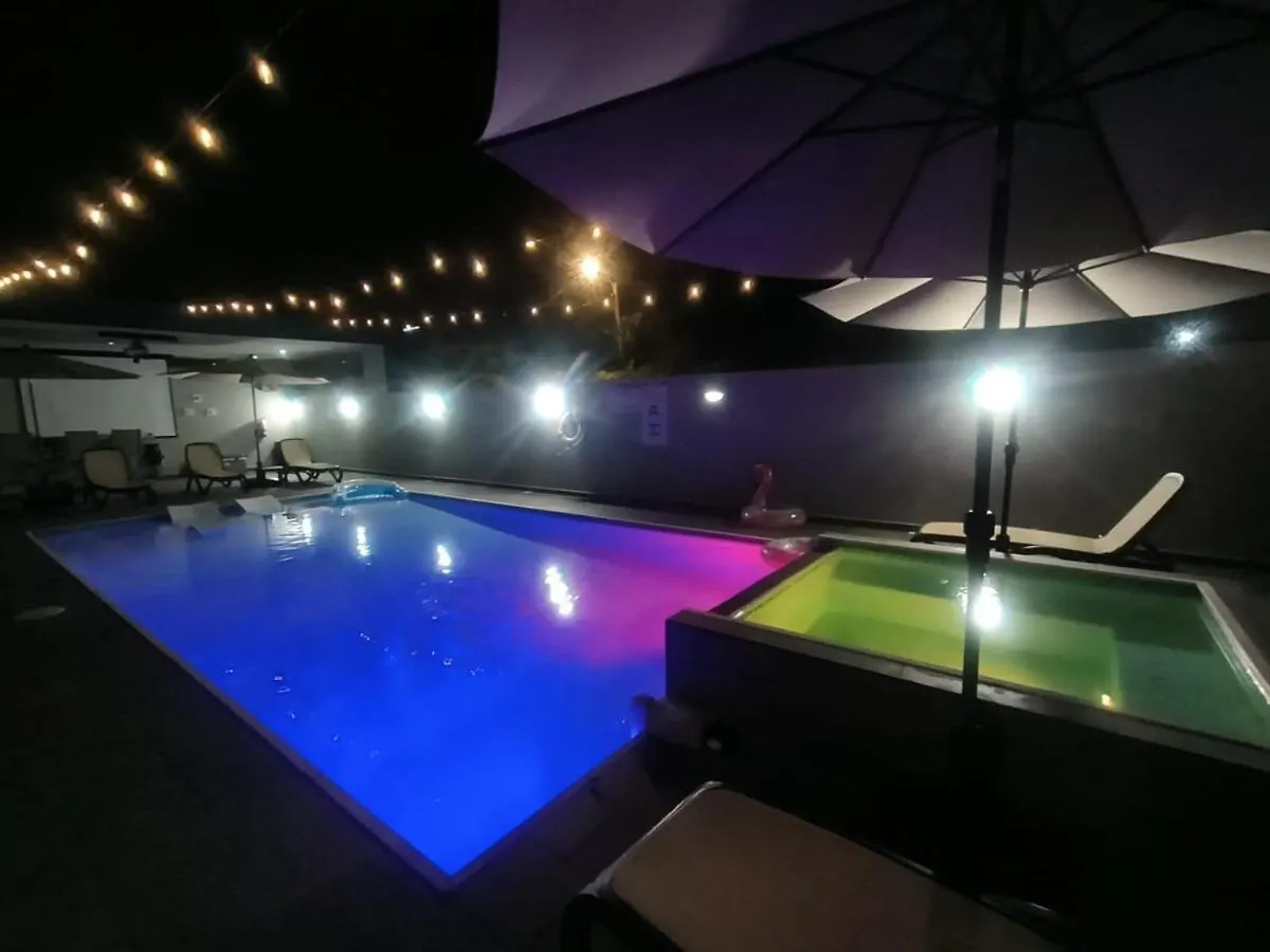 Aquaville Dorado Moderna Villa 1 location